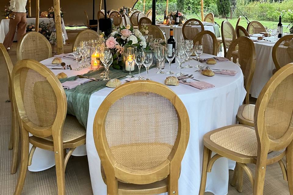 Pack Mariage (sono + 100 chaises + 10 tables ) - LOCATION