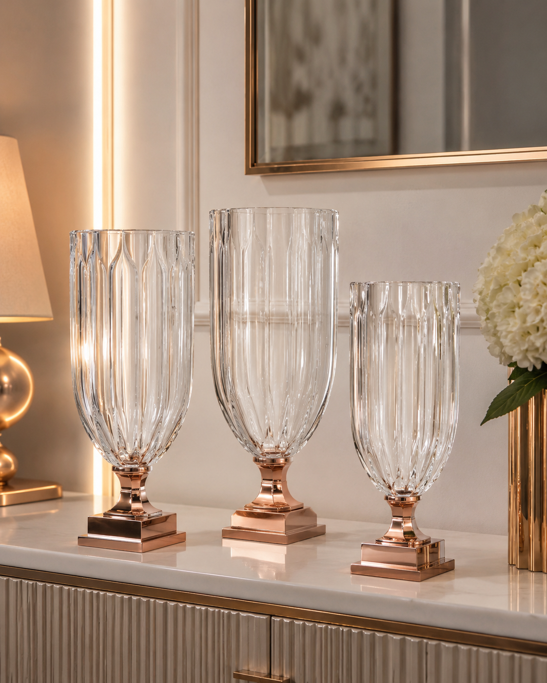 Vases / LOCATION – Image 2