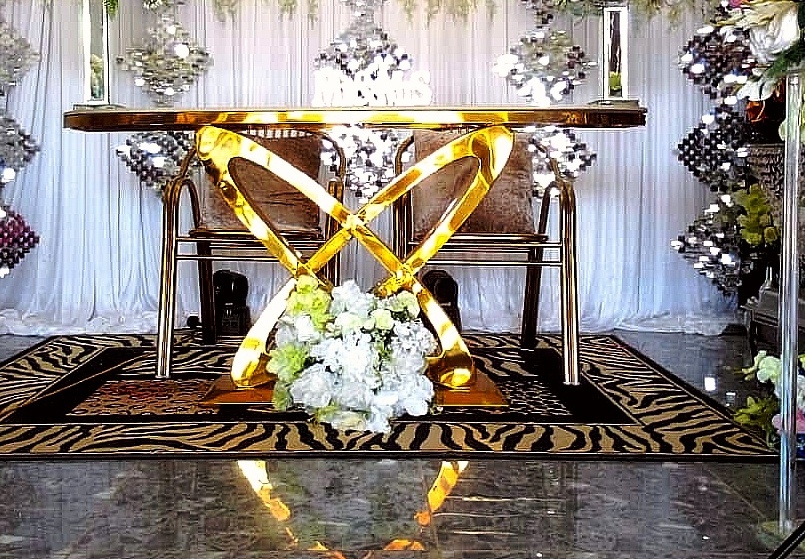 Table pour les mariés /LOCATION – Image 2
