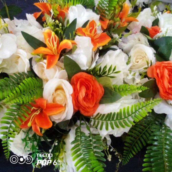 Fleurs artificielles Oranges / LOCATION – Image 2