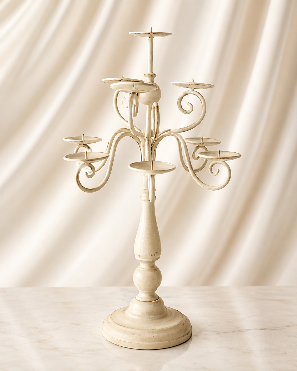 Chandelier 8 branches / LOCATION