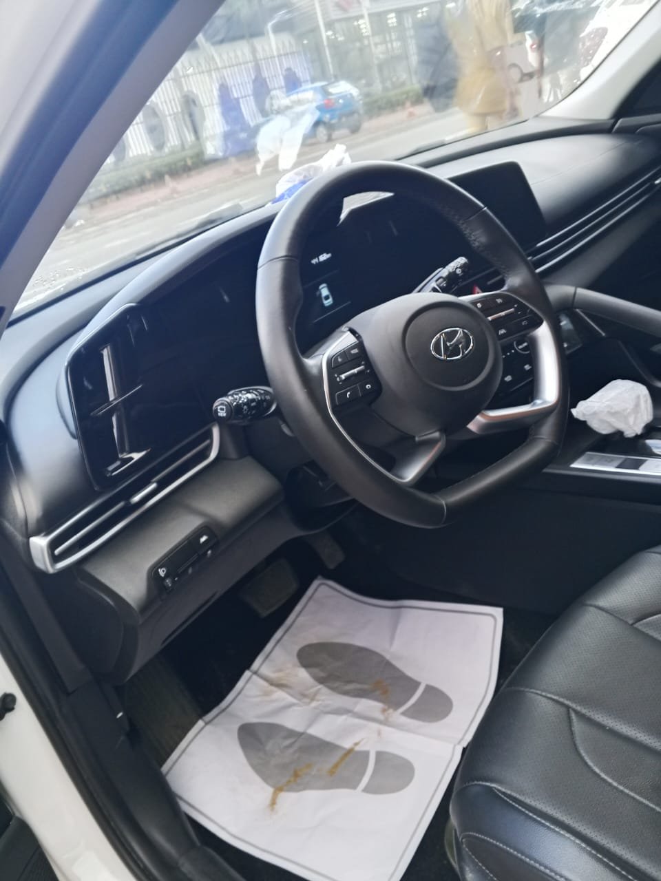 Hyundai Elantra – Image 2